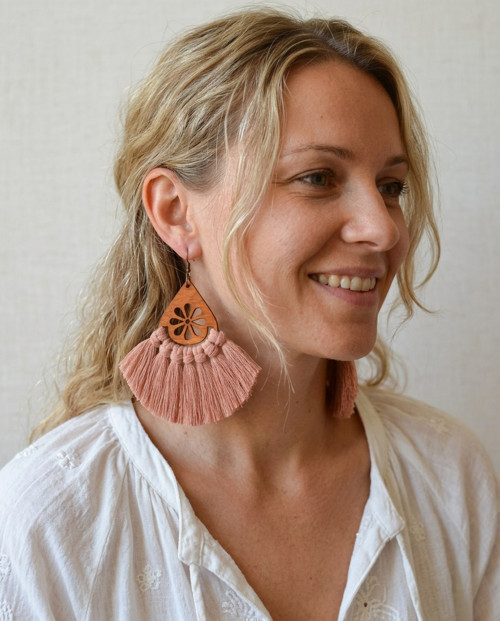Macramé náušnice - Isabella starorůžová — foto 2