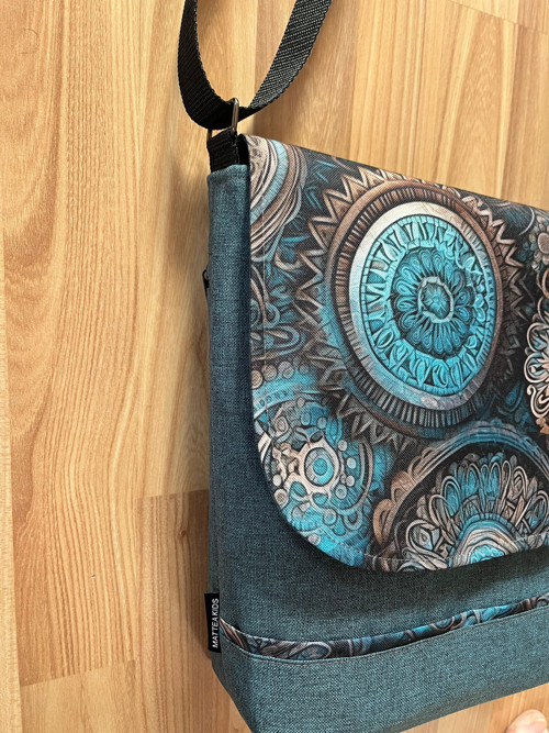 Crossbody kabelka s mandalami — foto 6