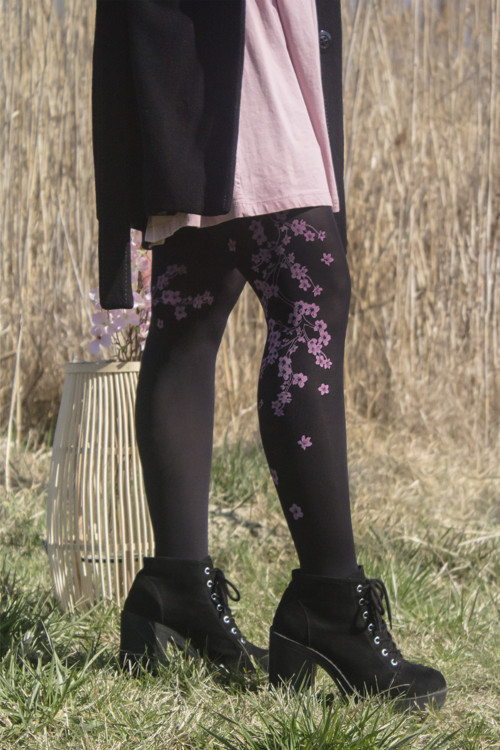 Sakura (čierne pančuchy) — foto 5