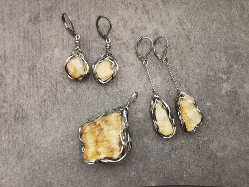 Kousek křemene -náušnice, chirurgická ocel — foto 4