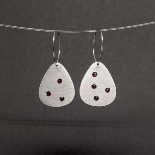 Garnet Teardrop – náušnice s českými granáty — foto 5