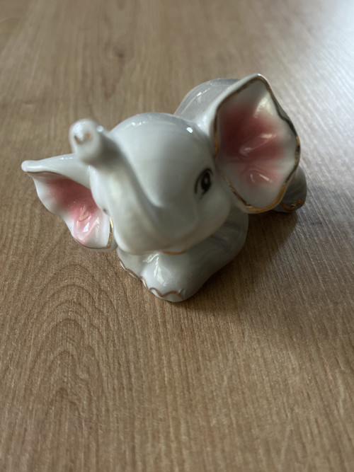 Ležíci slůně 7,5 cm — foto 2