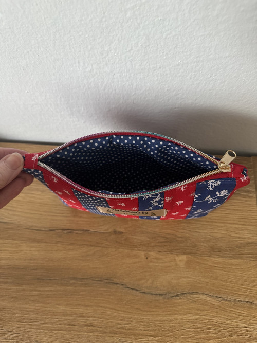 Kosmetická taštička patchwork — foto 2