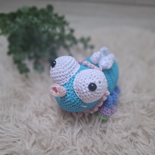 Háčkovaná moucha Líla — foto 2