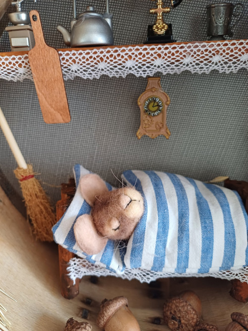 Staré sítko s plstěnou myškou — foto 2