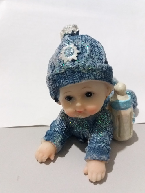 Figurka „Dítě s lahvičkou“ — foto 2