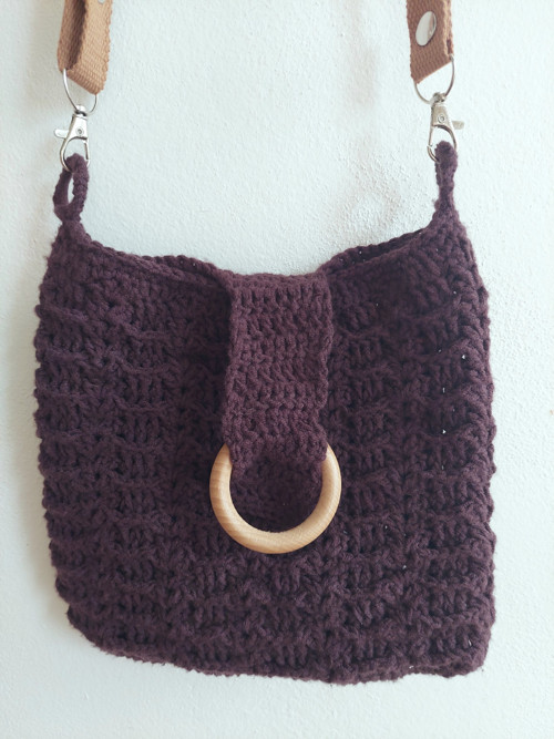 Malá háčkovaná kabelka crossbody - hnědá — foto 4