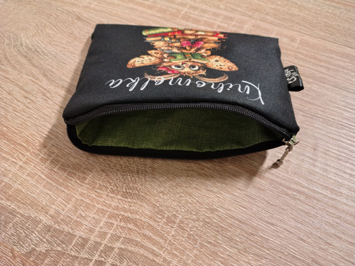 Taštička/kapsička knihomolka — foto 2