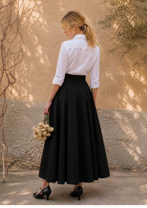 Elegantní Černá Dlouhá Sukně — foto 2