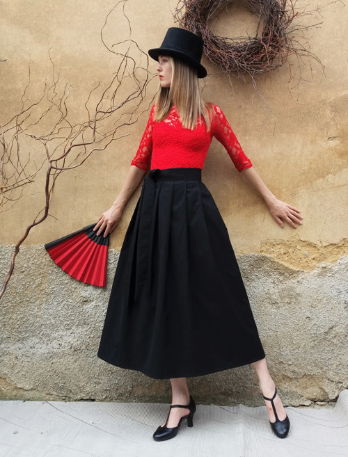 Elegantní Černá Dlouhá Sukně — foto 5