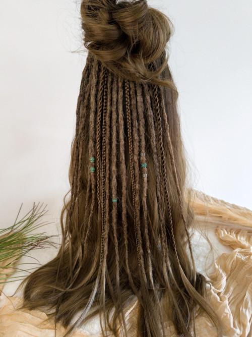 Boho dredo gumička s korálky — foto 4