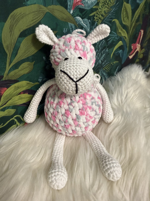 Háčkovaná ovečka cca 27cm — foto 2