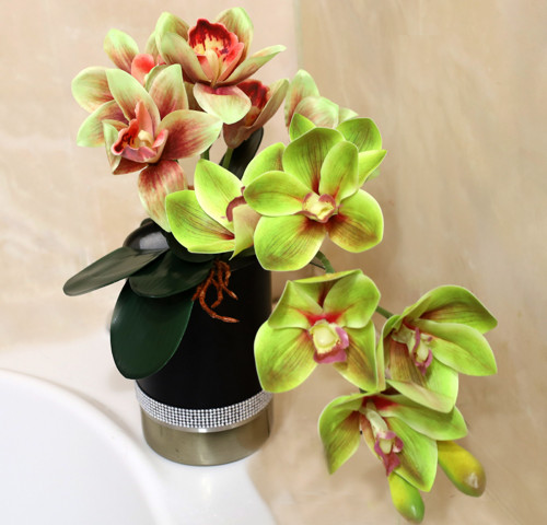 Zelené cymbidium - umělá dekorace — foto 2