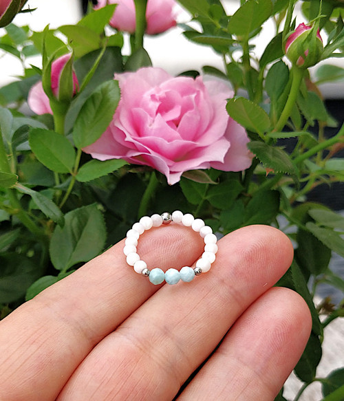Prstýnky z minerálů / perleť + larimar / — foto 2