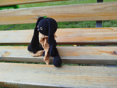 HANDMADE Amigurumi Bunny Rabbit Keychain 6" — foto 3