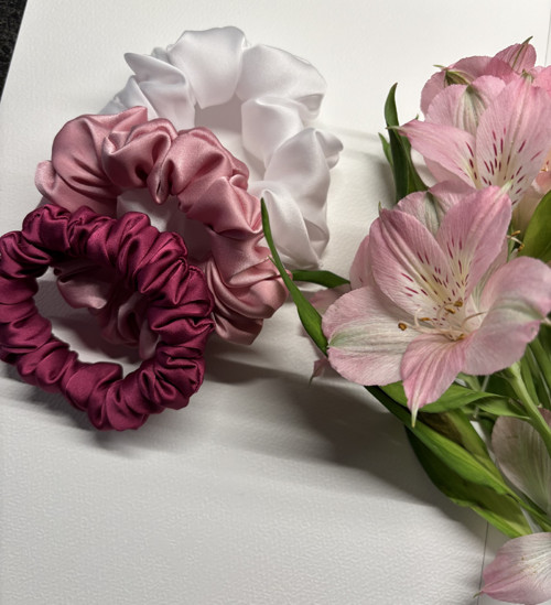 Hedvábné scrunchie Pink Blossom | Set 3 ks — foto 6