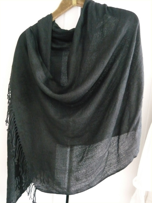 Černá pashmina — foto 2