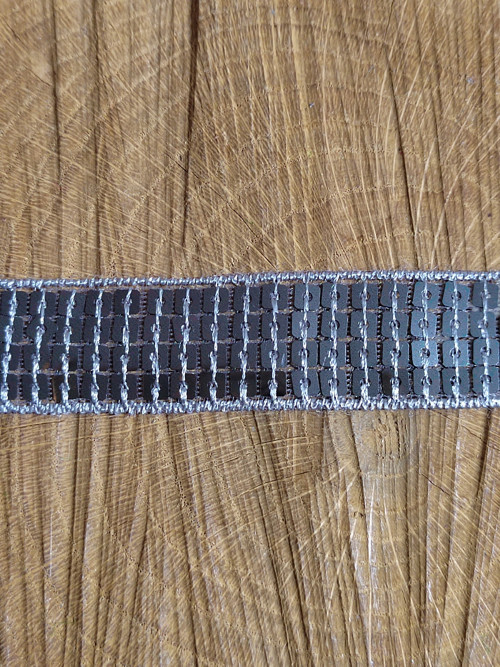 Flitrový prýmek šíře 22 mm šedá — foto 2