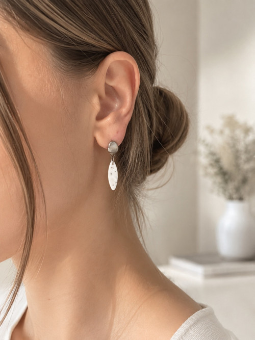Minimalistické polymerové náušnice – kapky — foto 3
