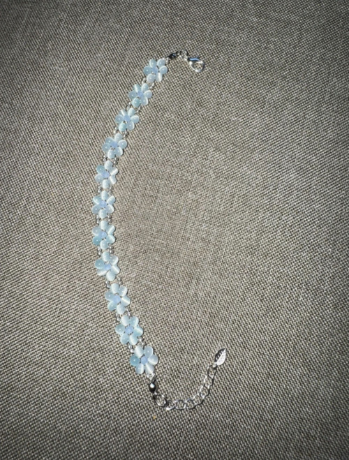 Jemný kytičkový náramek Blue — foto 2