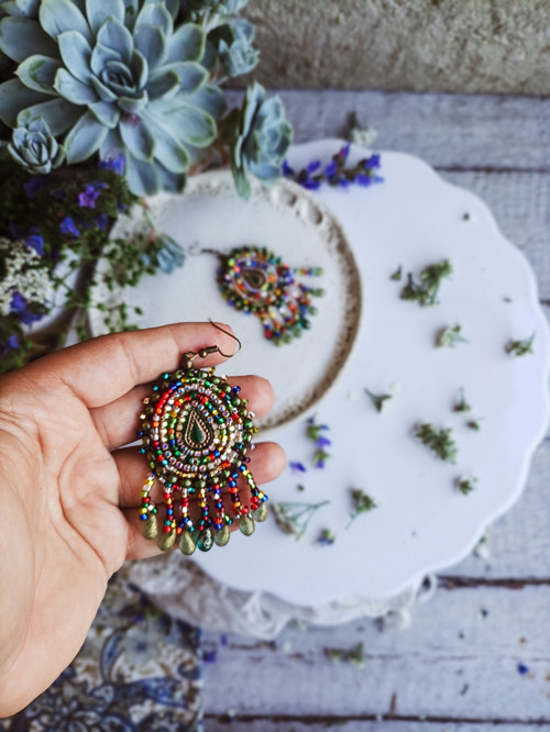 Arabesque Boheme - vyšívané boho náušnice — foto 3