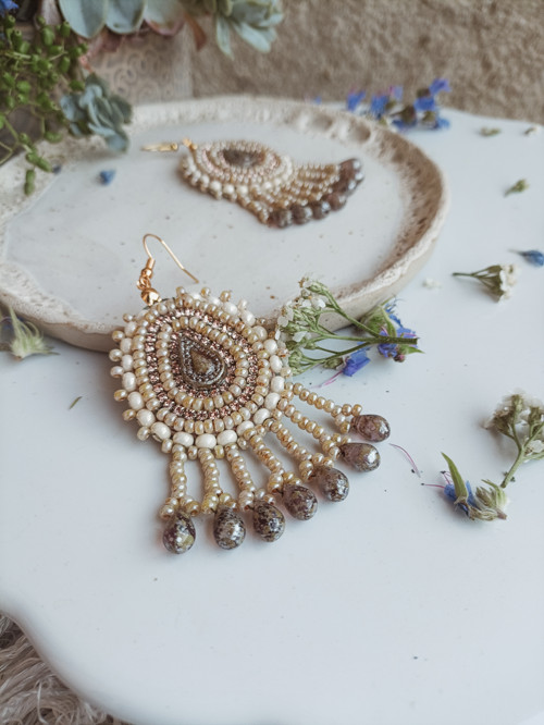 Arabesque Boheme n.2 - vyšívané boho náušnice — foto 5