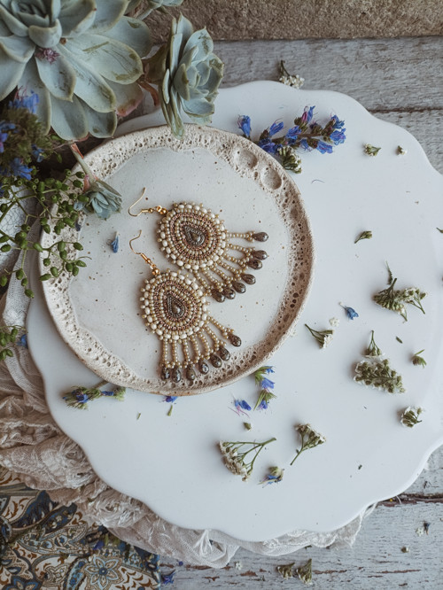 Arabesque Boheme n.2 - vyšívané boho náušnice — foto 4
