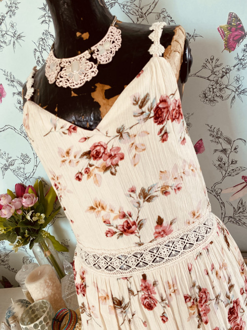 Šaty vintage roses — foto 3