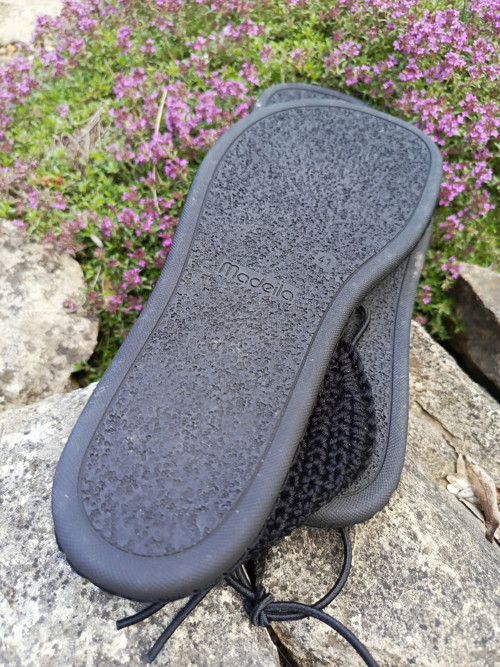 Háčkované barefoot sandálky "černá mandala" — foto 4