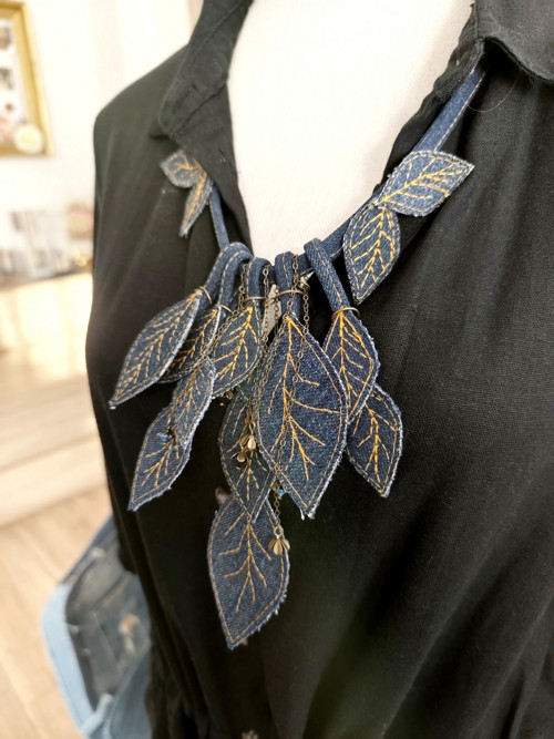 Náhrdelník Jeans listy — foto 4