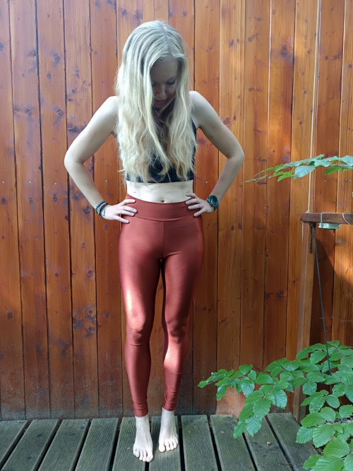 Sportovní legíny — foto 3
