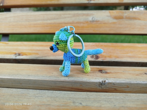 Handmade Amigurumi Cat Keychain 2,4" — foto 3