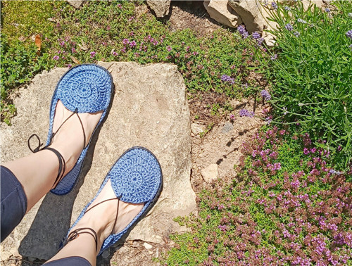 Háčkované barefoot sandálky "jeans mandala" — foto 2