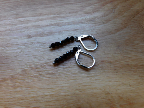 Naušnice - černý spinel — foto 2