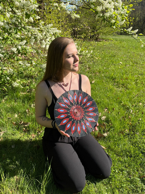 Mandala na dřevěném podkladu — foto 5