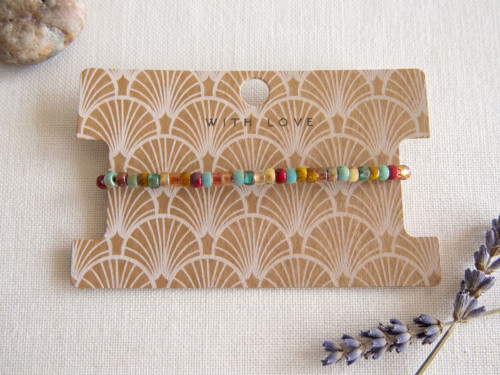 Boho korálkový náramek – Nastavitelný macramé — foto 3