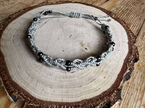 Boho náramek, micromacrame, SILVER — foto 6
