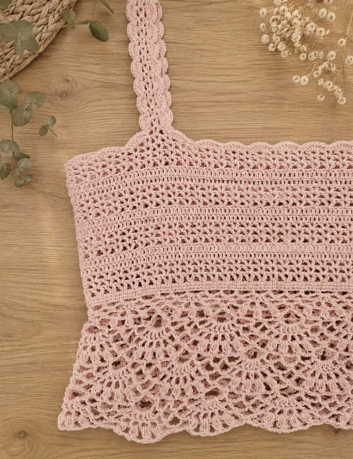 Háčkovaný zkrácený top Blossom — foto 2