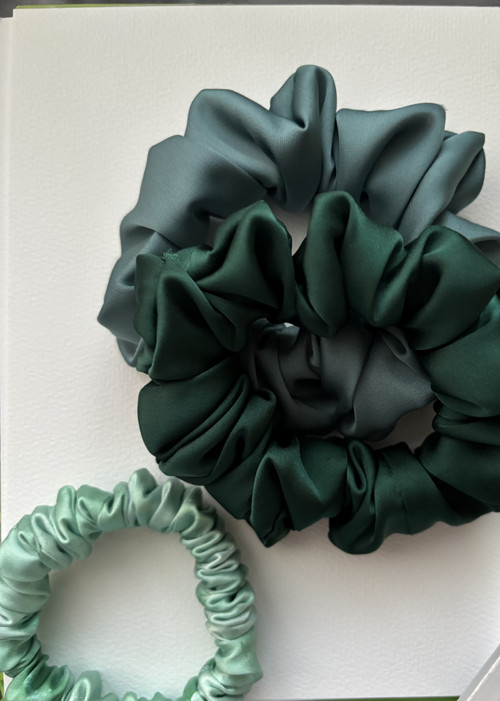 Hedvábné scrunchie gumičky – Lesní harmonie — foto 2