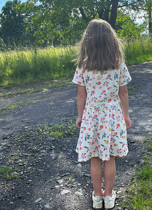 Dívčí mušelínové šaty - JABLÍČKO — foto 4