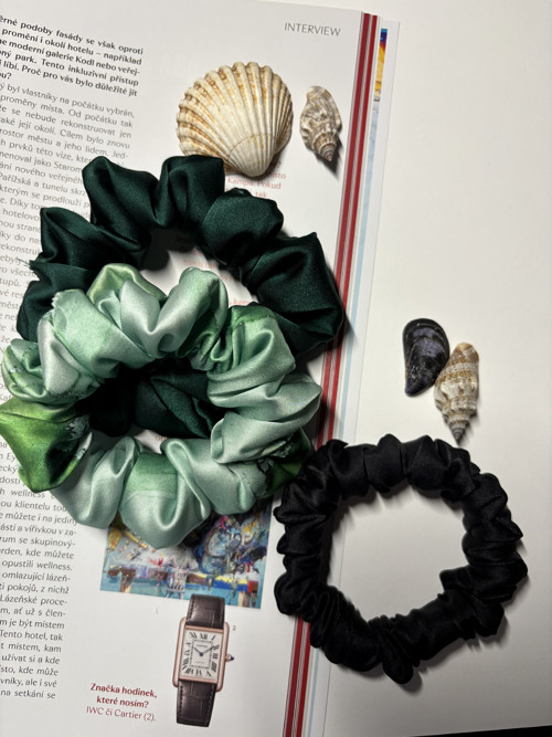Emerald Whisper – Silk Scrunchie Set — foto 5