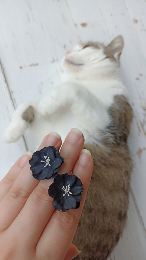 Náušnice Fleurie černé — foto 3