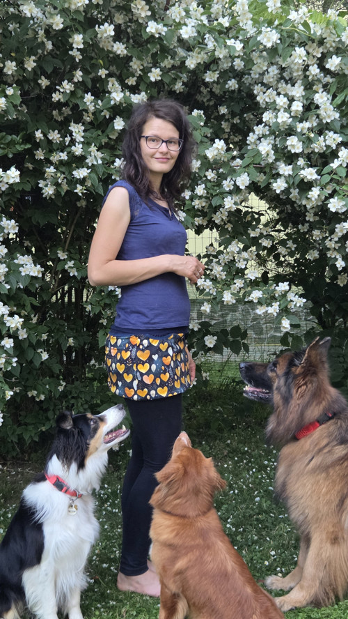 Mini sukně nejen na pamlsky-srdíčka — foto 3