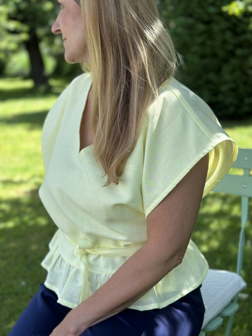 Lněný vázací top JULIE — foto 5
