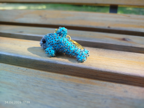 HANDMADE Amigurumi Dolphin Keychain 2,4" — foto 5