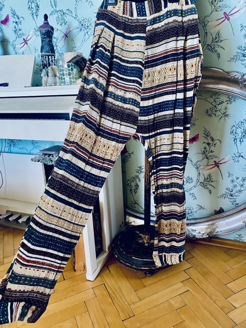 Kalhoty boho španělské — foto 4
