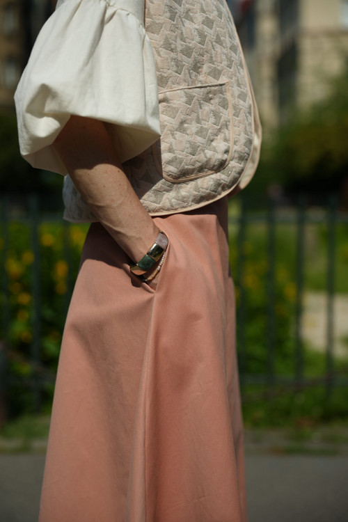 Žakárová vesta Jackie — foto 3