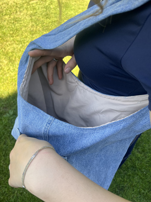 Upcycled tote bag z džín — foto 4