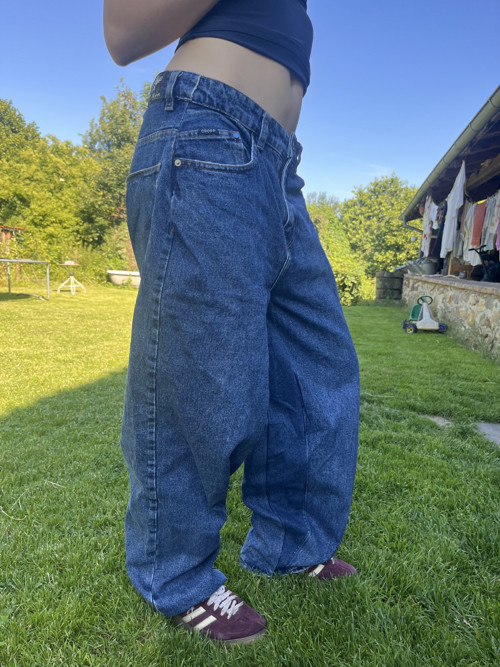 Upcycled baggy jeans — foto 2