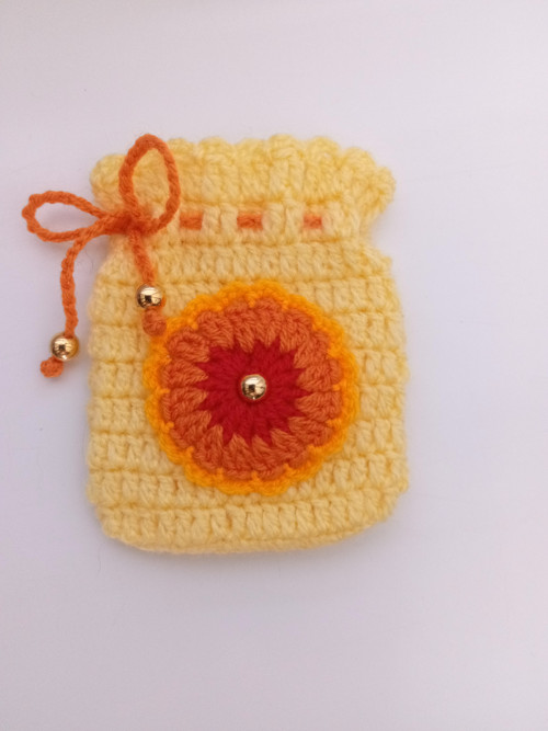 Háčkovaný pytlíček 8 x 9,5 cm — foto 2